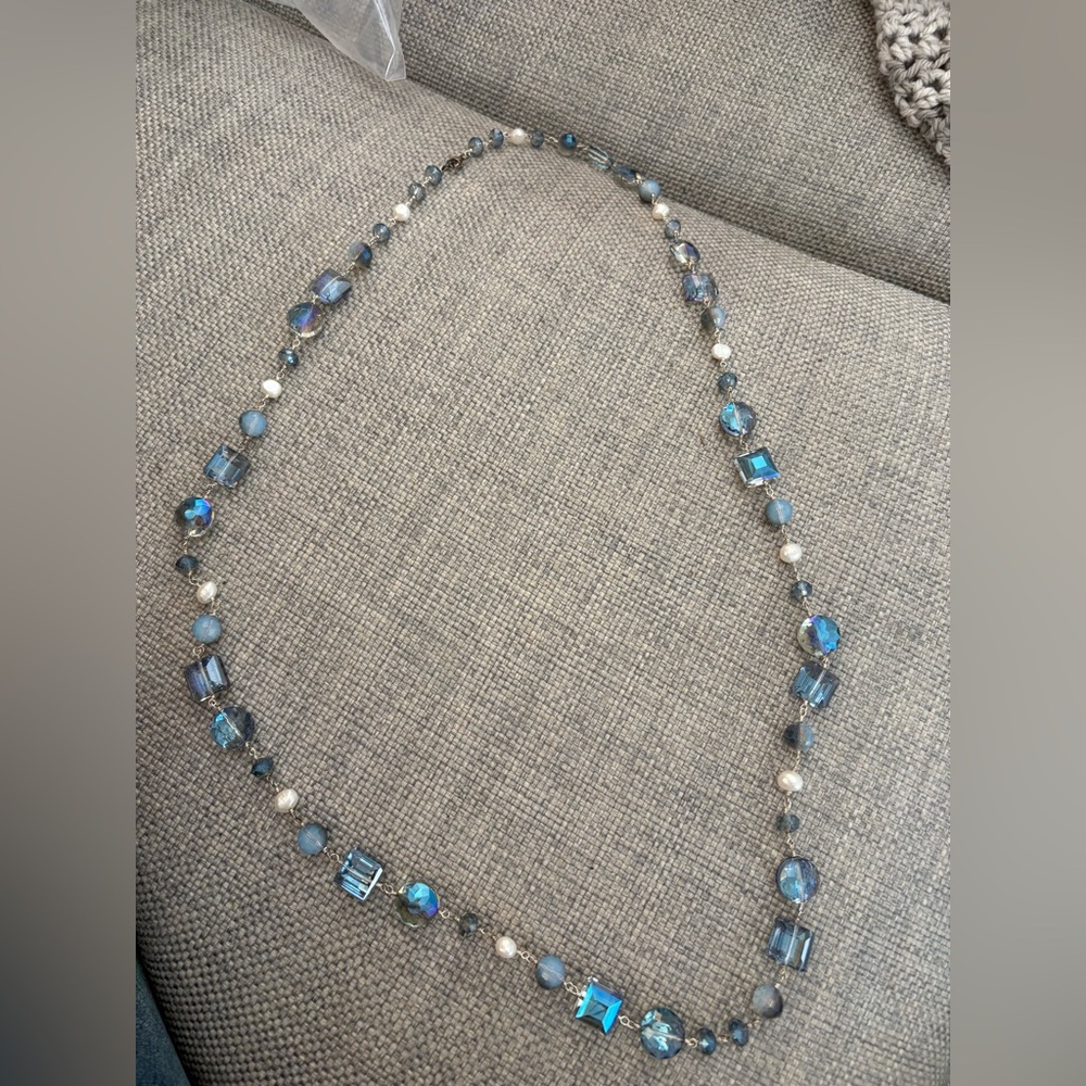 Blue Crystal and Pearl Women's Necklace
